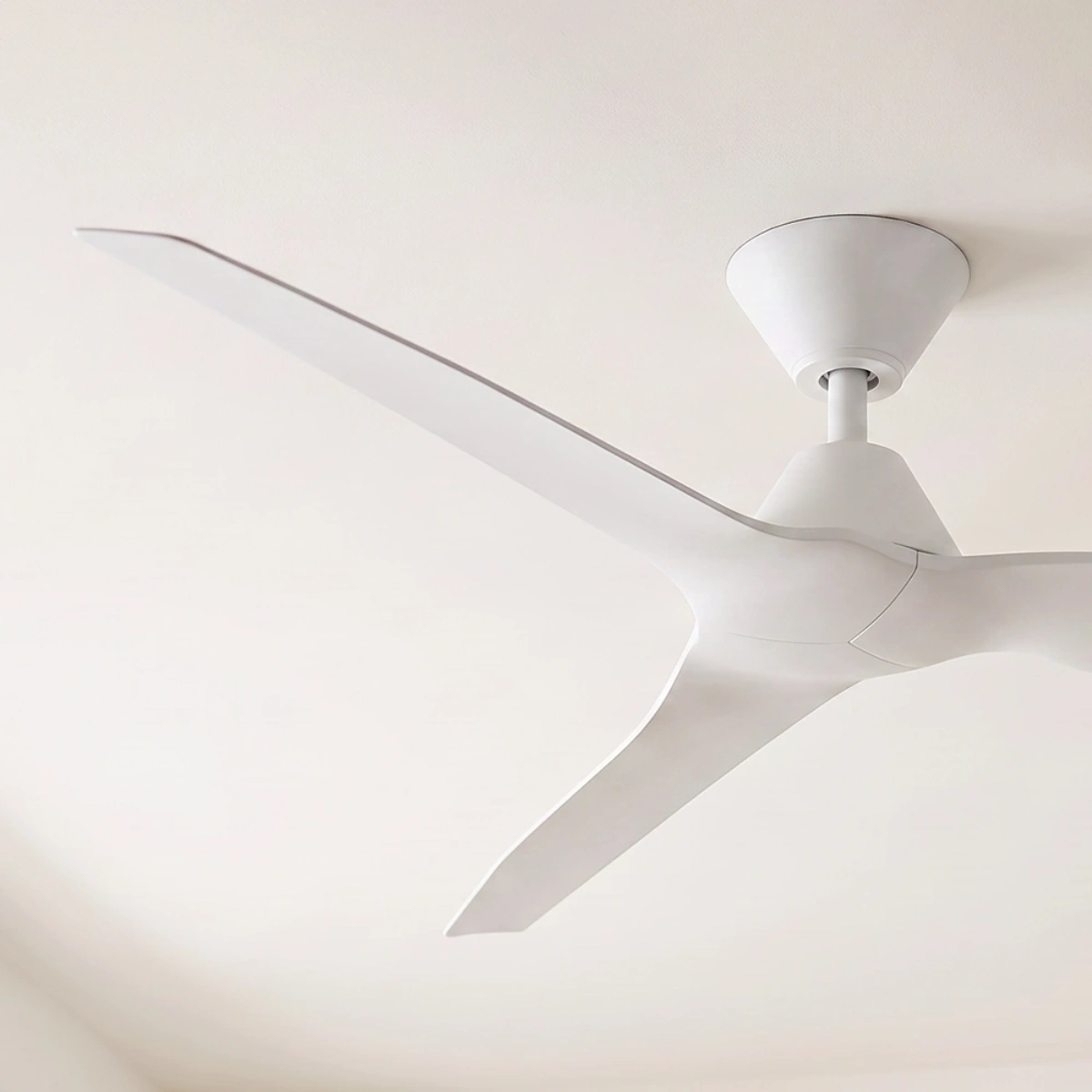 fanco-infinity-id-dc-54-inch-ceiling-fan-white-angled-close-up-insitu.webp
