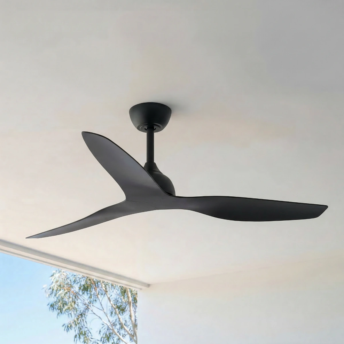 fanco-eco-style-dc-52-inches-black-no-light-outdoor-ceiling-close-up-insitu.webp