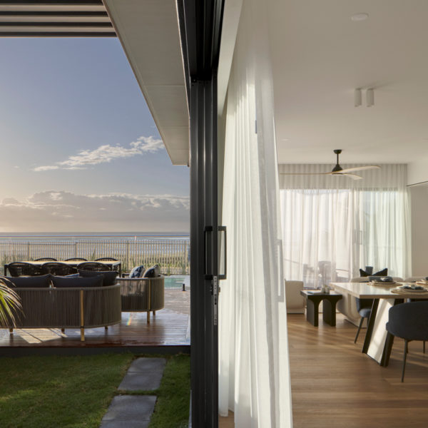fanco-sanctuary-timber-blades-coastal-600x600-1.jpg