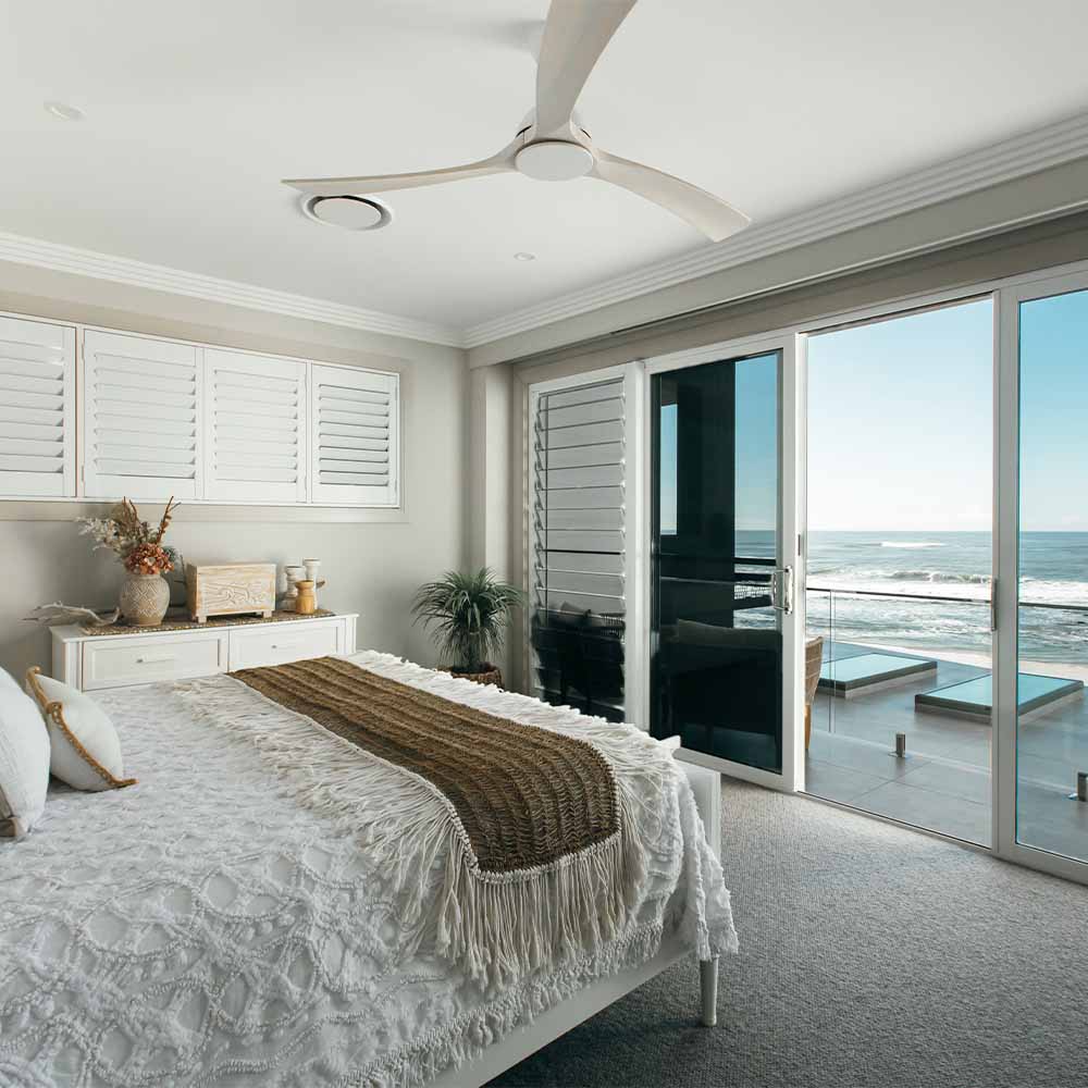 fanco-sanctuary-white-white-52-no-light-insitu.jpg