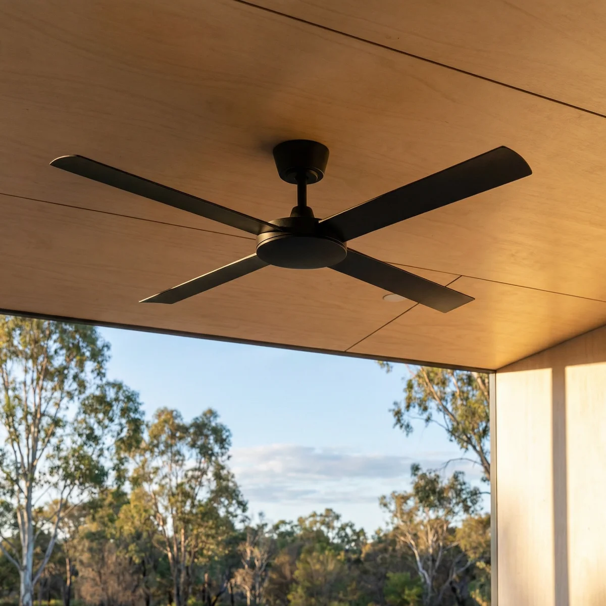 fanco-eco-silent-pro-56-inch-black-no-light-outdoor-insitu-close-up.webp