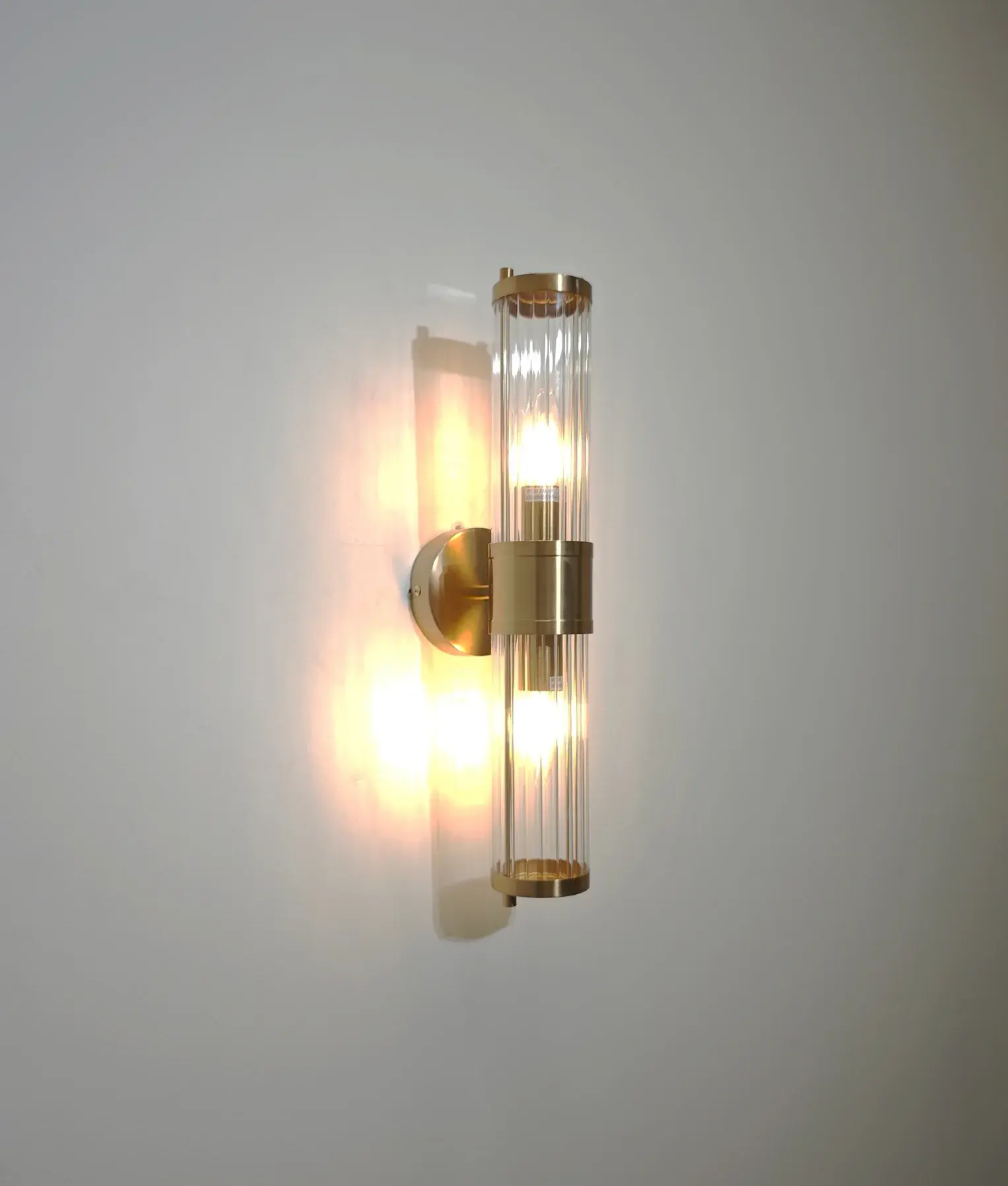 TIEMPO1_LIGHTON.webp