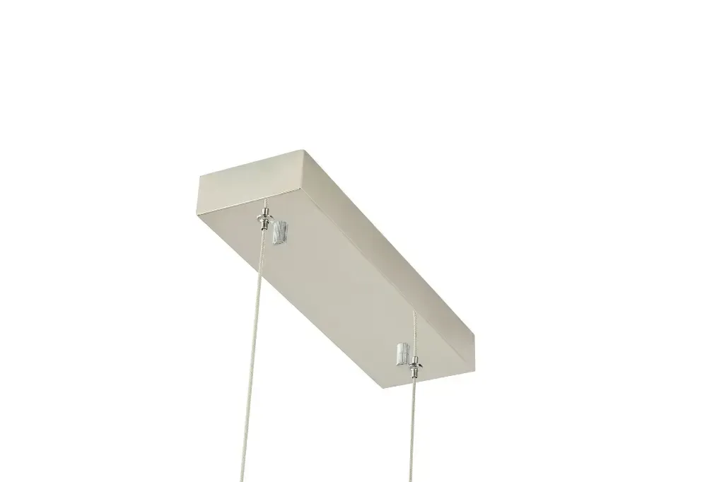 A00192 close up shot -6 white background.webp