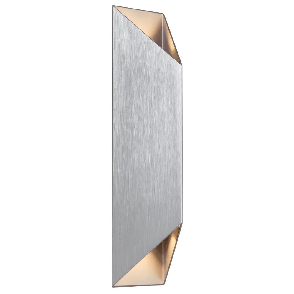 CHASKA WALL LIGHT