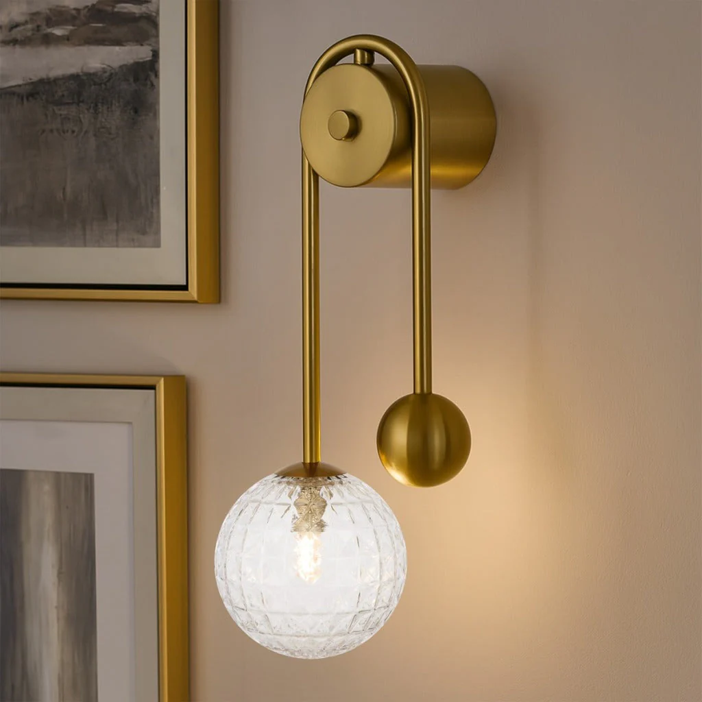 [FELTON WBA-AGCLP] FELTON ARM WALL LIGHT ANTIQUE GOLD (Clear)