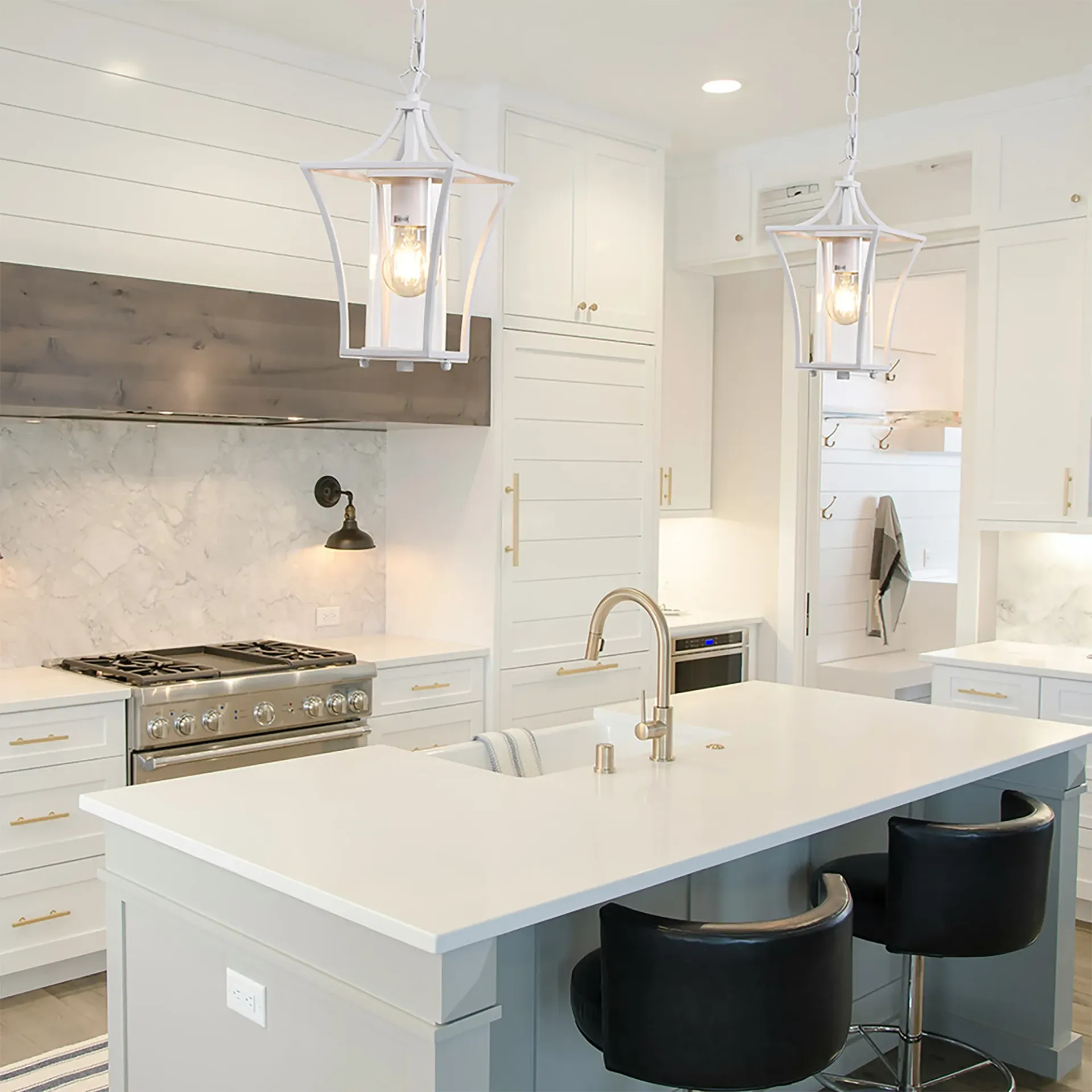 [5505183] Bexley IP44 Pendant Light