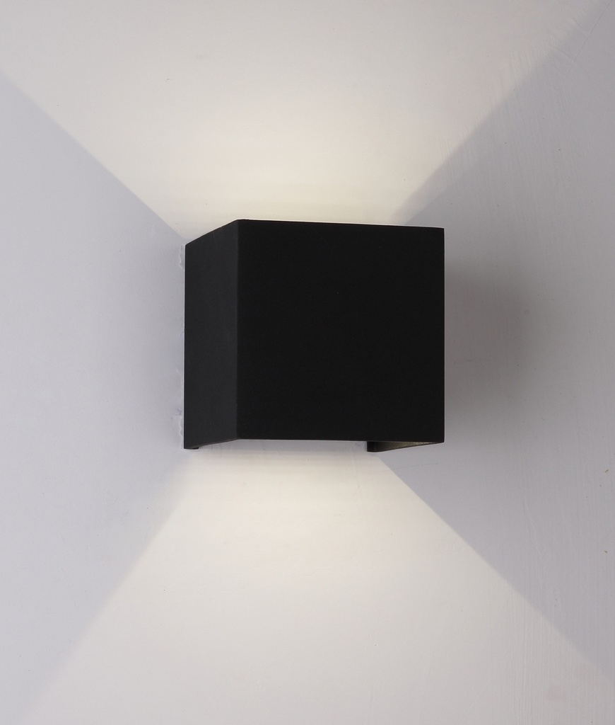 Wall Light Surface Mounted 6.8W Square 3000K IP54 with Adjustable Lens Covers 408LM